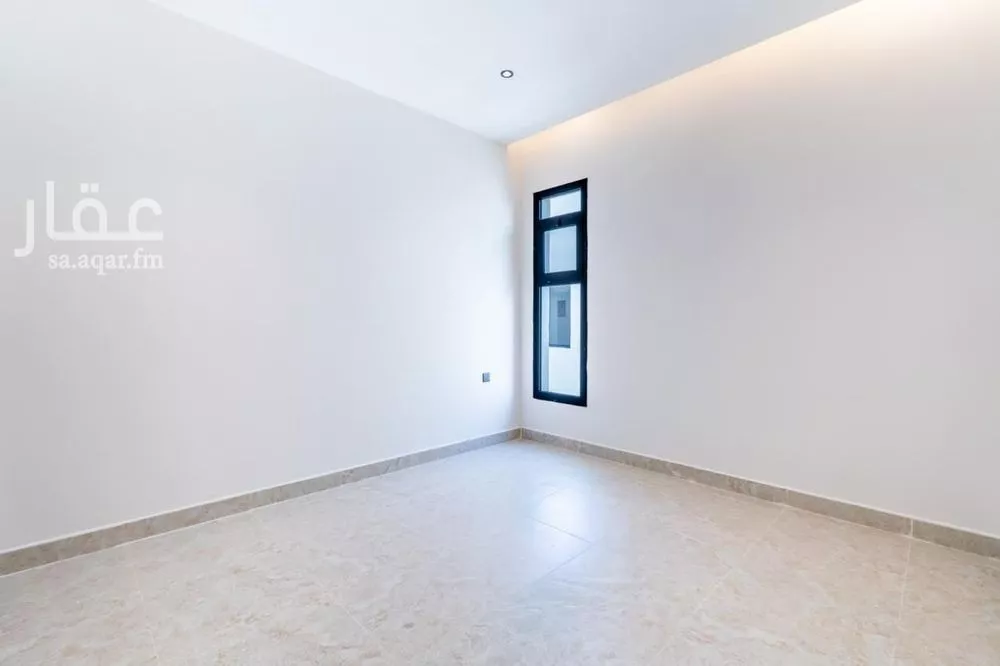 شقة 4 غرف في الروضة 11