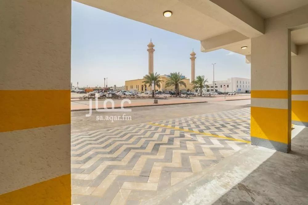 شقة 4 غرف في الروضة 6