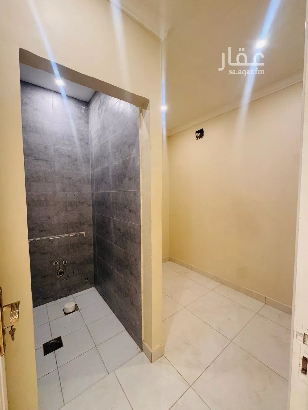 شقة 6 غرف في الشعلة 8