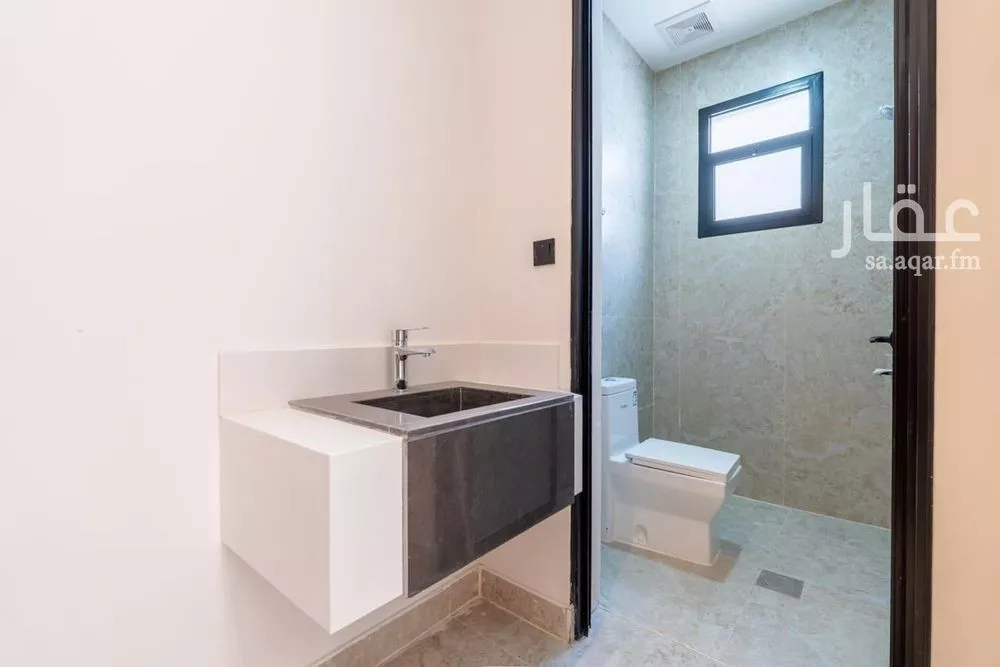 شقة 4 غرف في الروضة 16