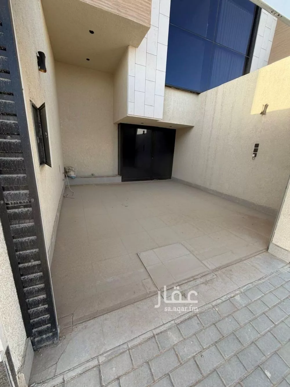 فيلا 3 غرف في العارض 13