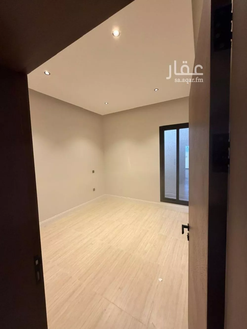 فيلا 3 غرف في العارض 15