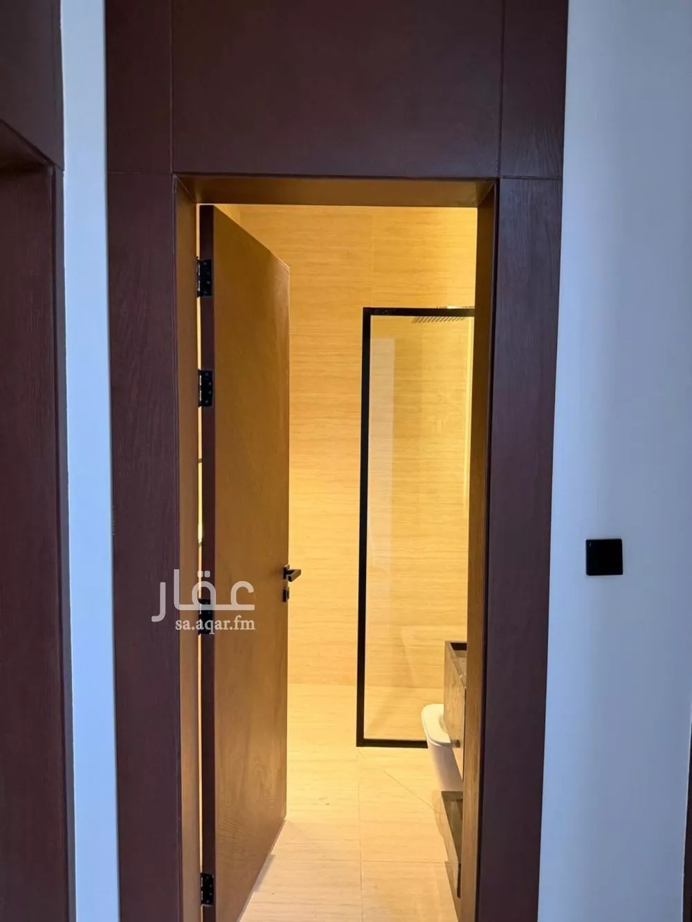 فيلا 3 غرف في العارض 7