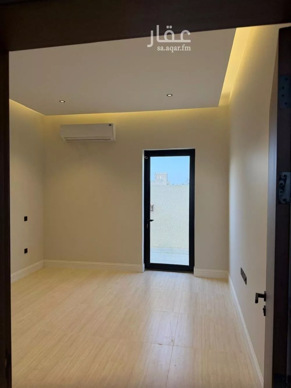 فيلا 3 غرف في العارض 9