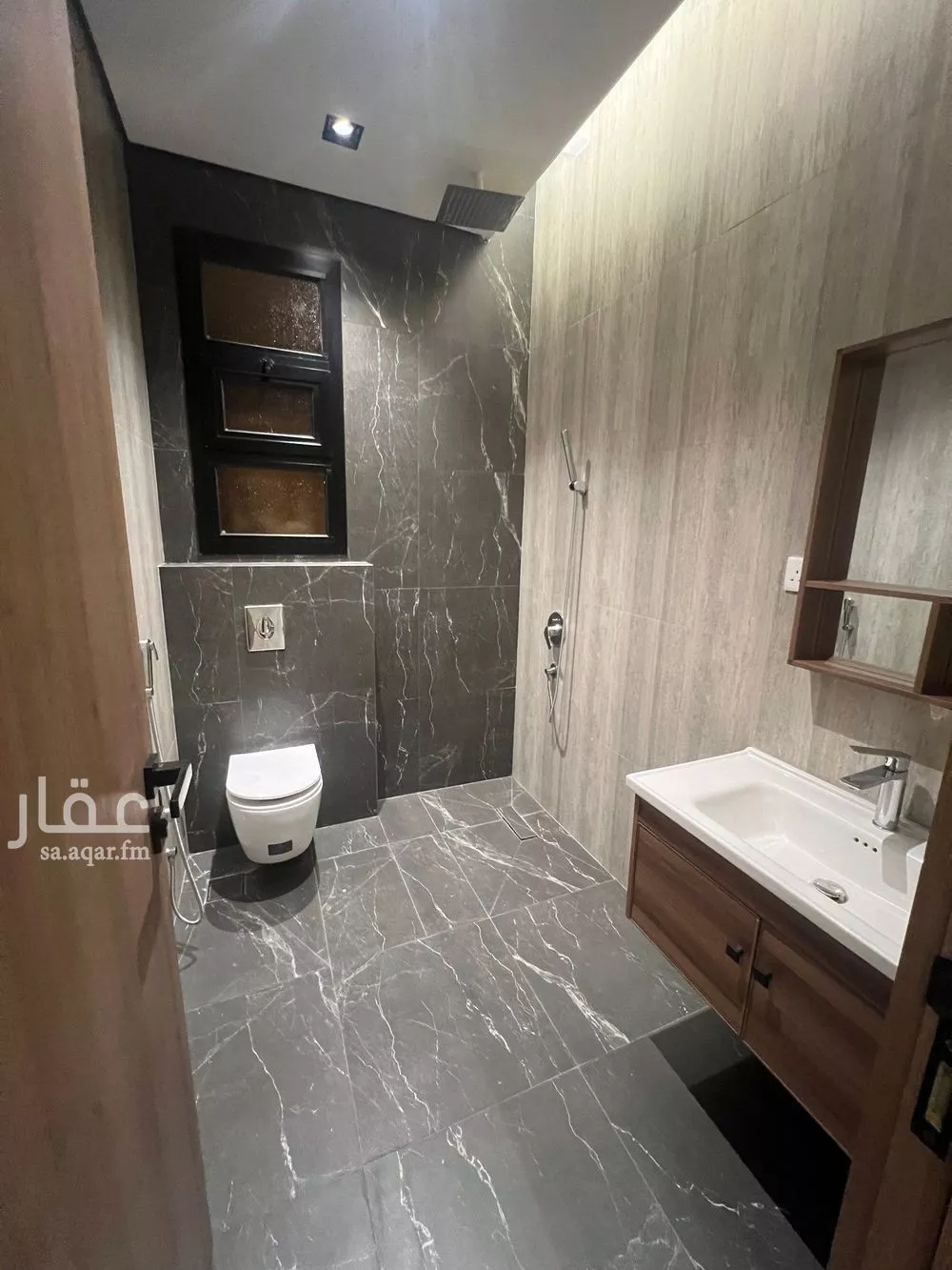 شقة 3 غرف في الملك فهد 11