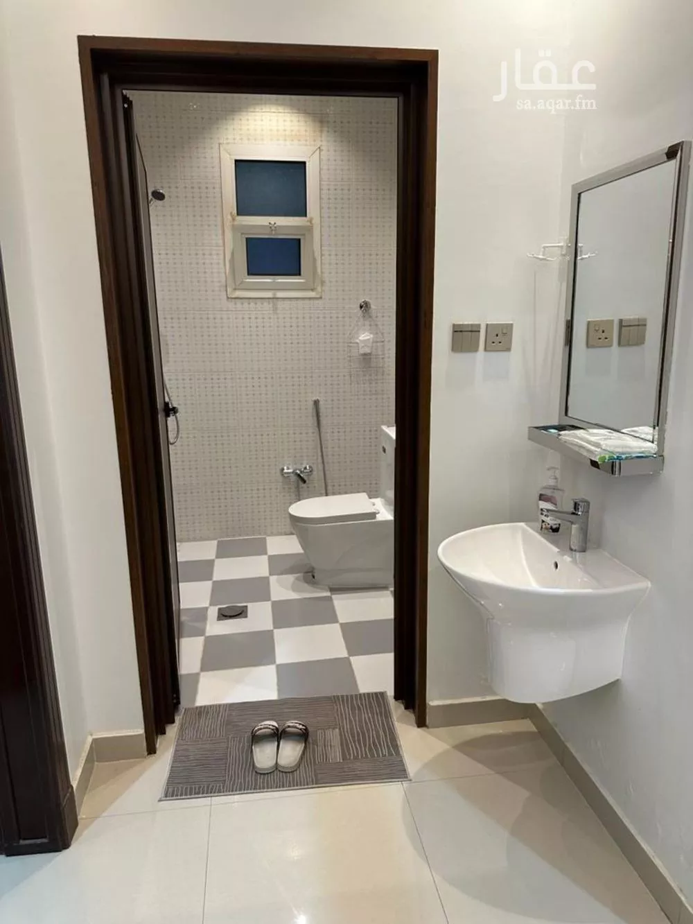 3 bedroom floor in Al Malqa 2