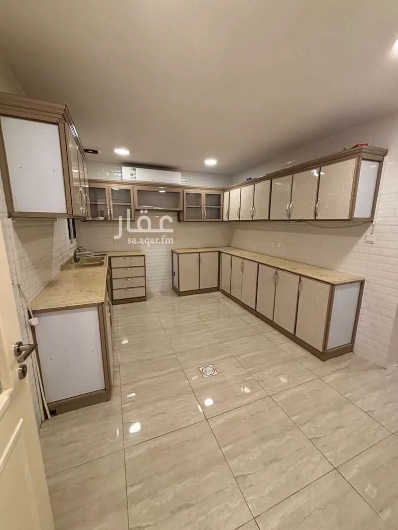 5 bedroom apartment in Ash Shulah 20