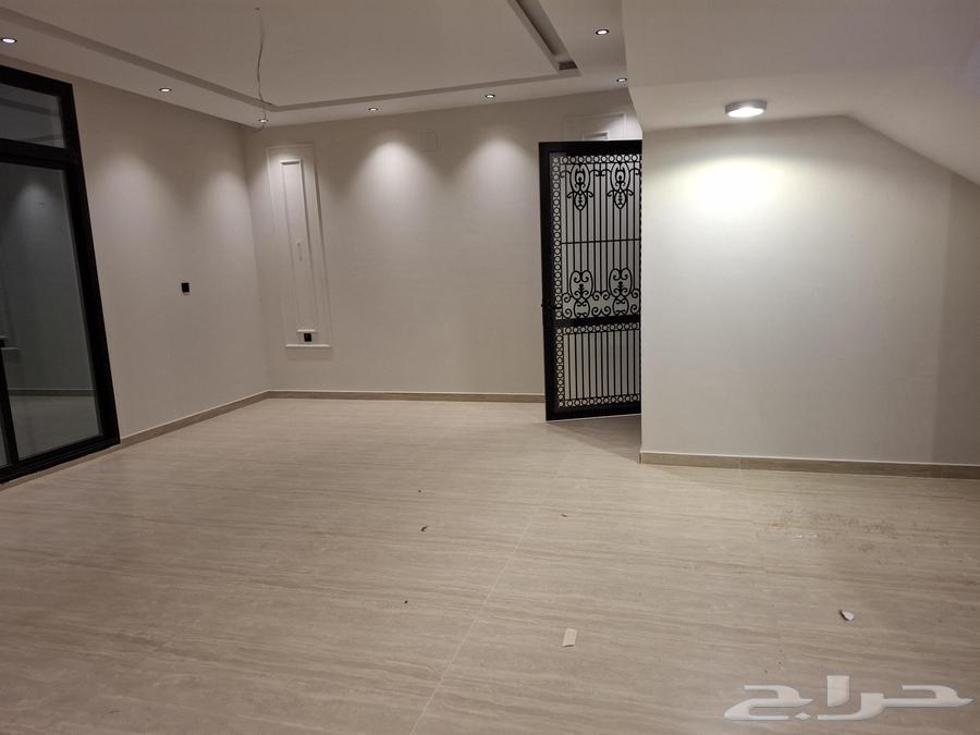 فيلا 6 غرف في الصواري 15