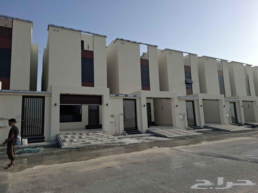 فيلا 5 غرف في البحيرة 4