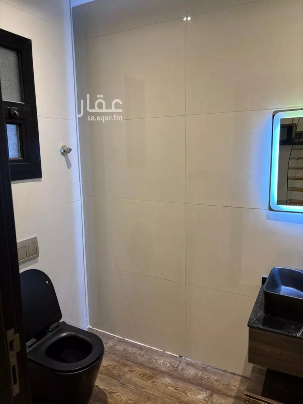 شقة 5 غرف في العارض 11