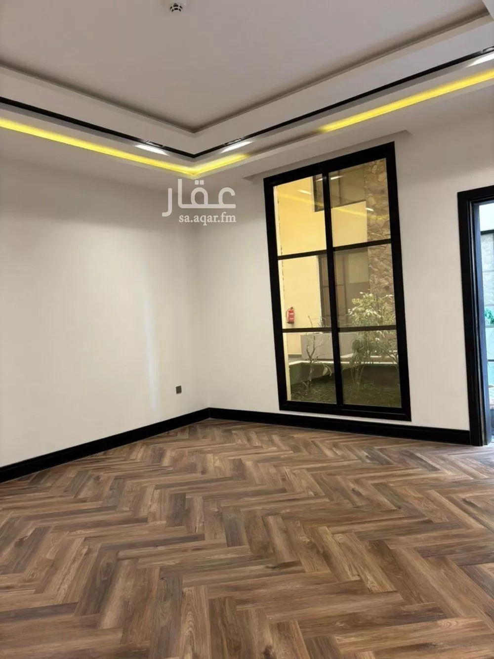 شقة 5 غرف في العارض 7