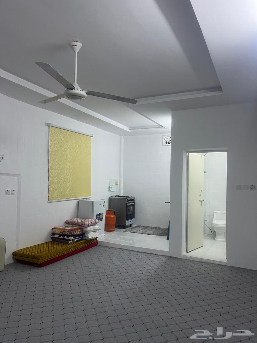 7 bedroom apartment in Al Aziziyah 15