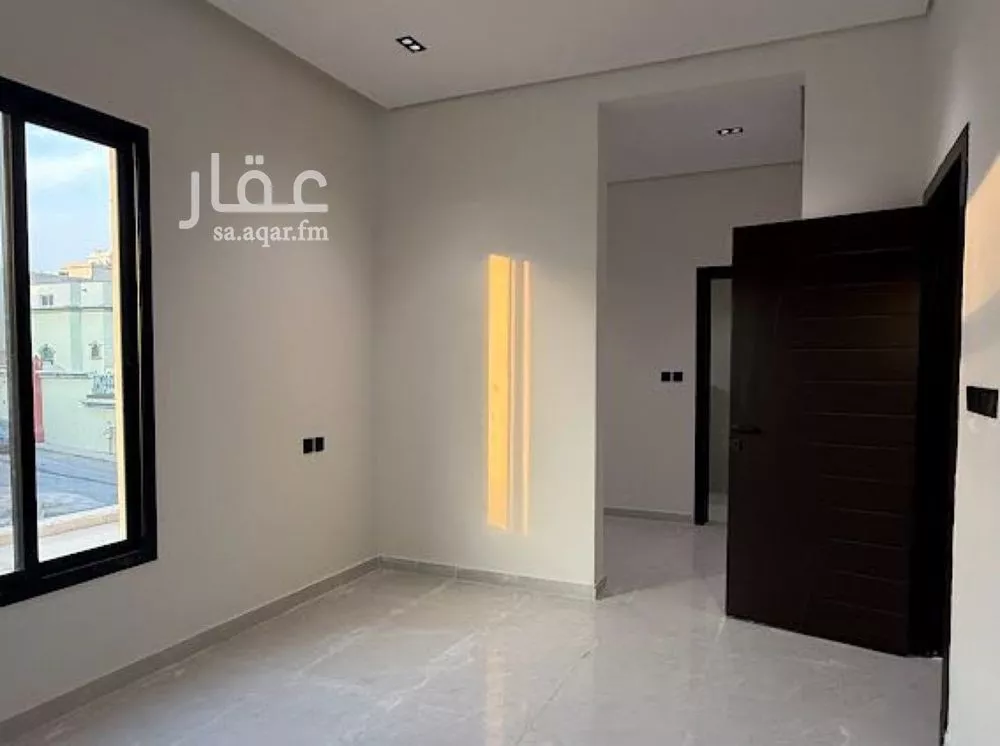 فيلا 6 غرف في بدر 11