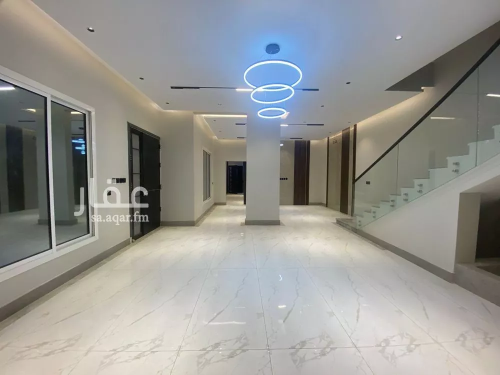 فيلا 10 غرف في الحمراء و ام الجود 3