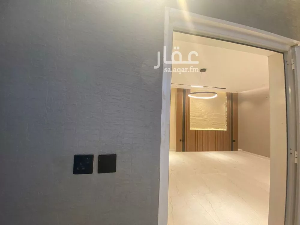 فيلا 10 غرف في الحمراء و ام الجود 21