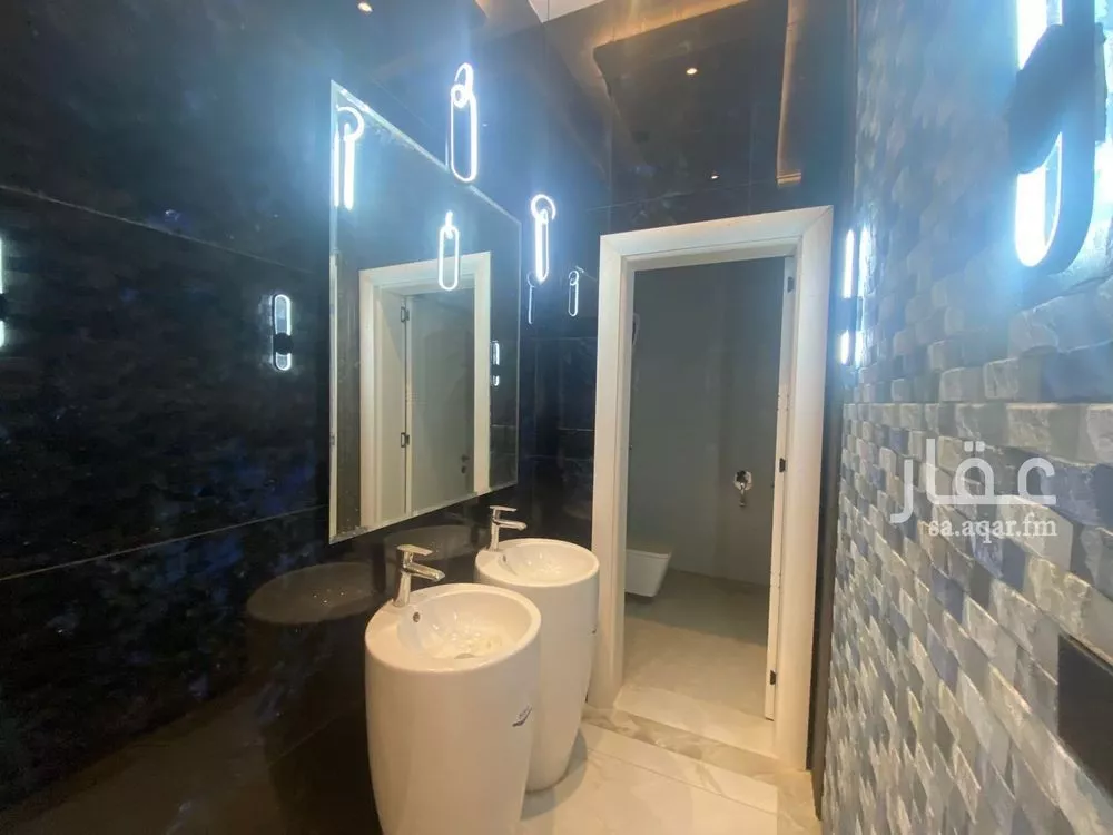 فيلا 10 غرف في الحمراء و ام الجود 22