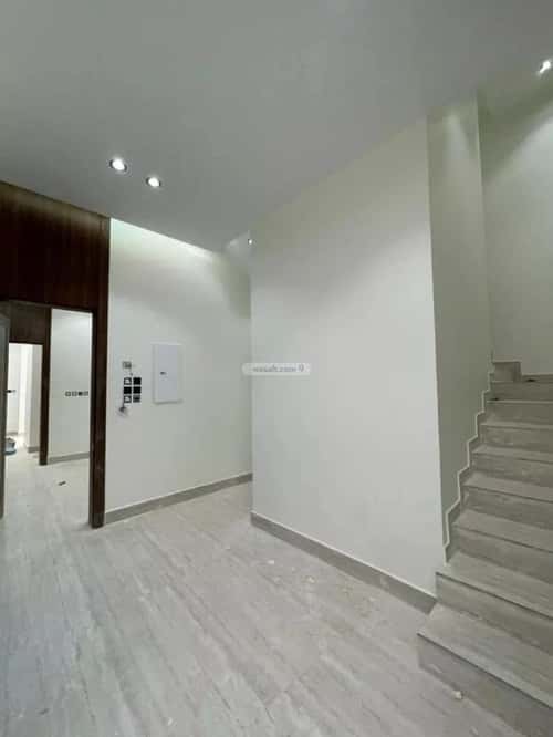 5 bedroom villa in Dhahrat Laban 14