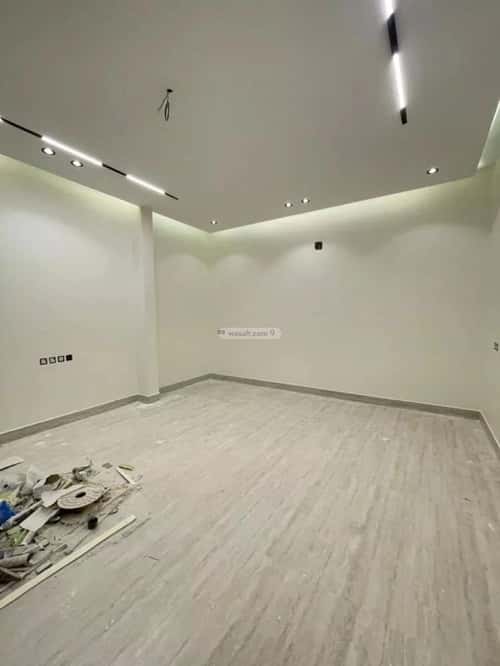 5 bedroom villa in Dhahrat Laban 15