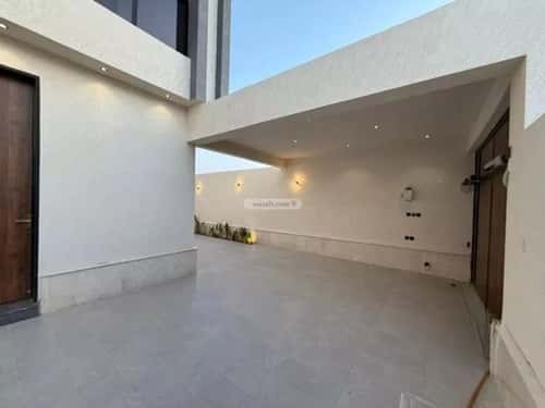 5 bedroom villa in Al Mahdiyyah 4