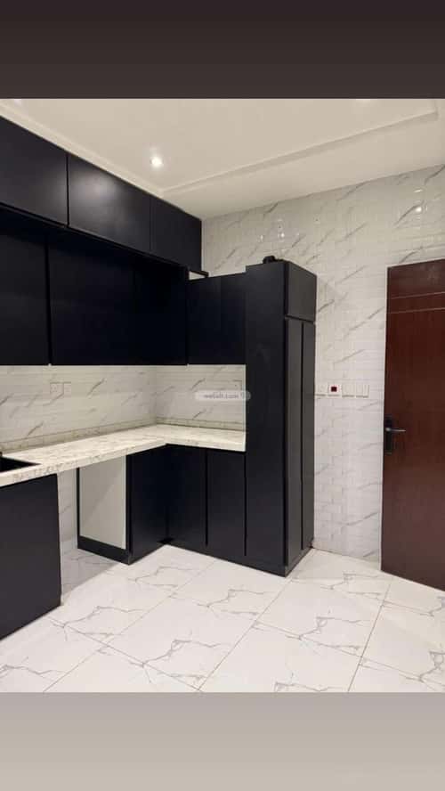 شقة 5 غرف في الواحة 9