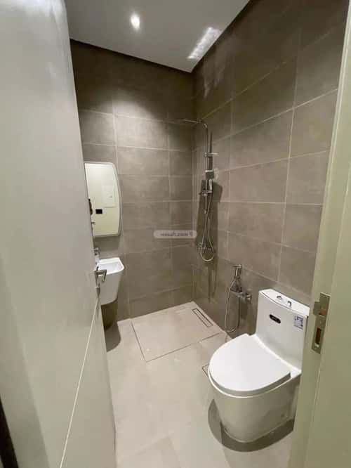 شقة 2 غرف في الرمال 10