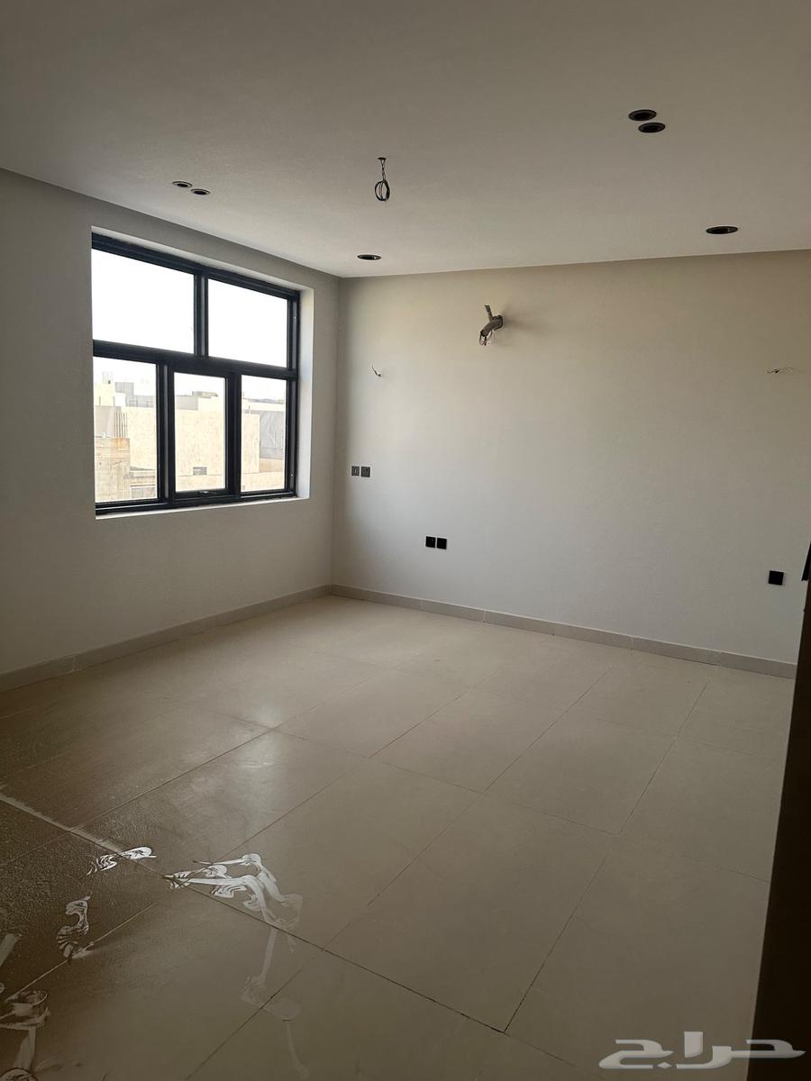 فيلا 7 غرف في ولي العهد 2