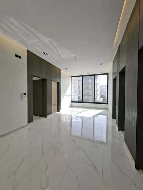 شقة 4 غرف في الريان 8