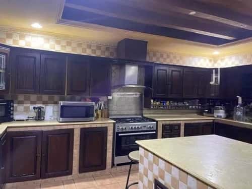 فيلا 7 غرف في الزهراء 5