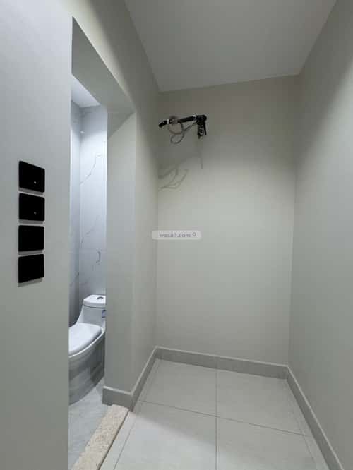 شقة 3 غرف في الروضة 10