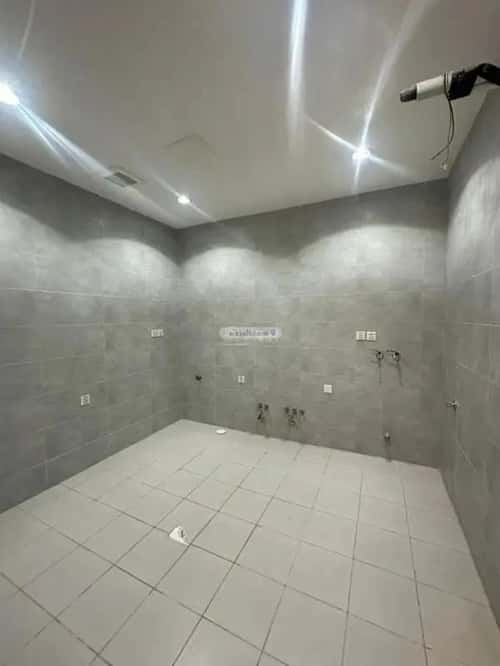 شقة 4 غرف في الرحاب 8