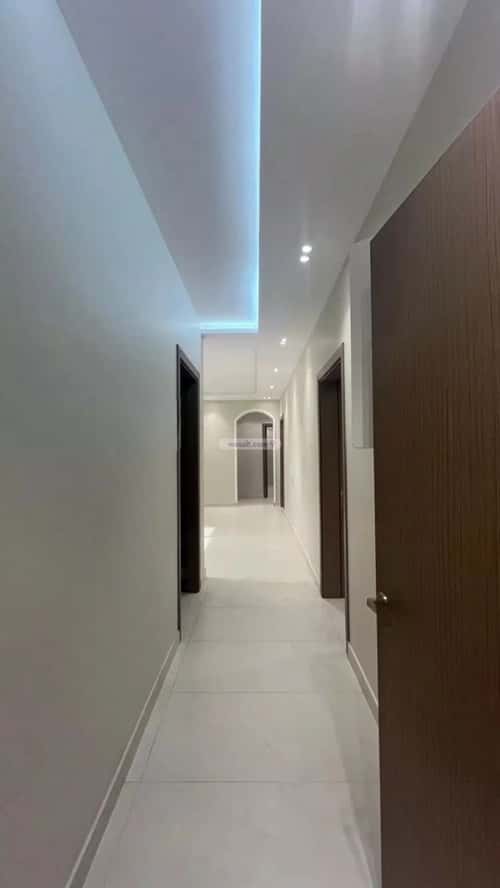 فيلا 6 غرف في القرينية 11