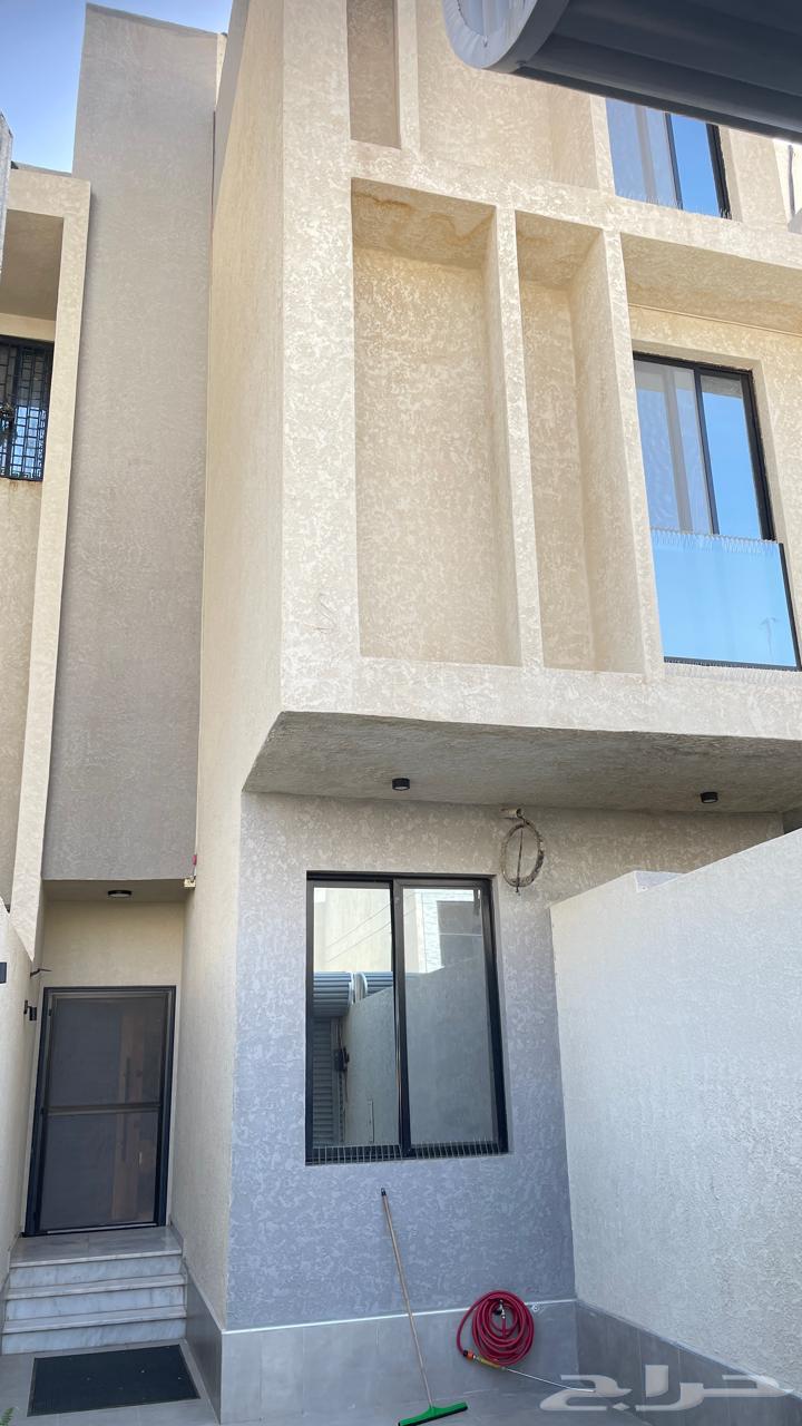 فيلا 6 غرف في شوران 22