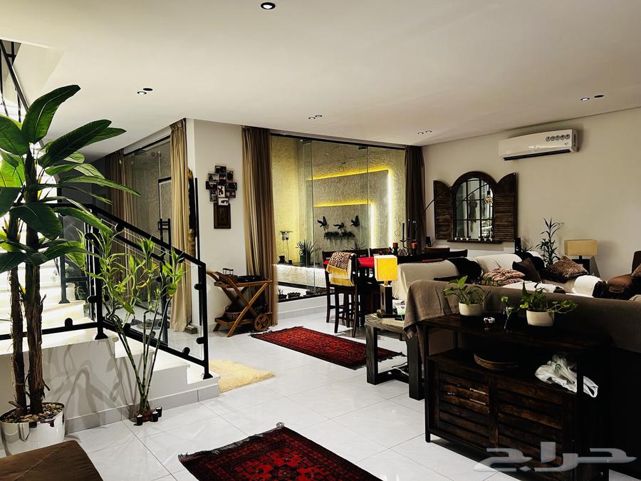 فيلا 6 غرف في شوران 10