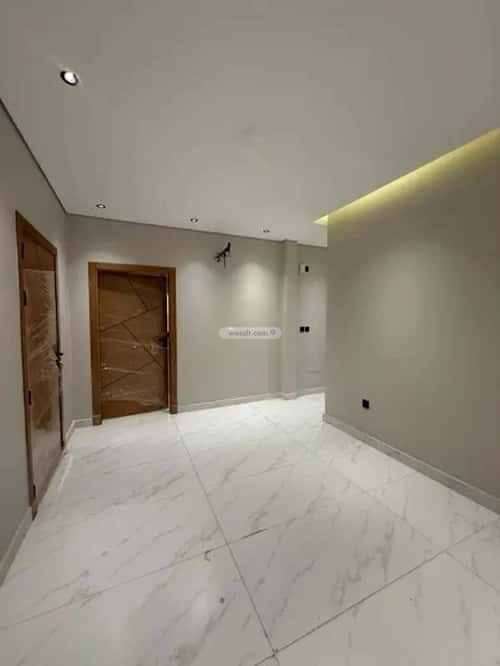 شقة 5 غرف في الروضة 11