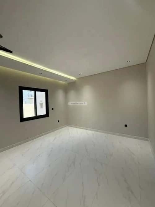 شقة 5 غرف في الروضة 5