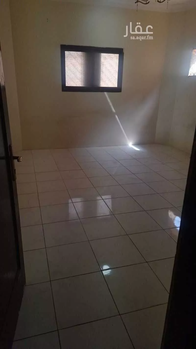 شقة 5 غرف في الروابي 7