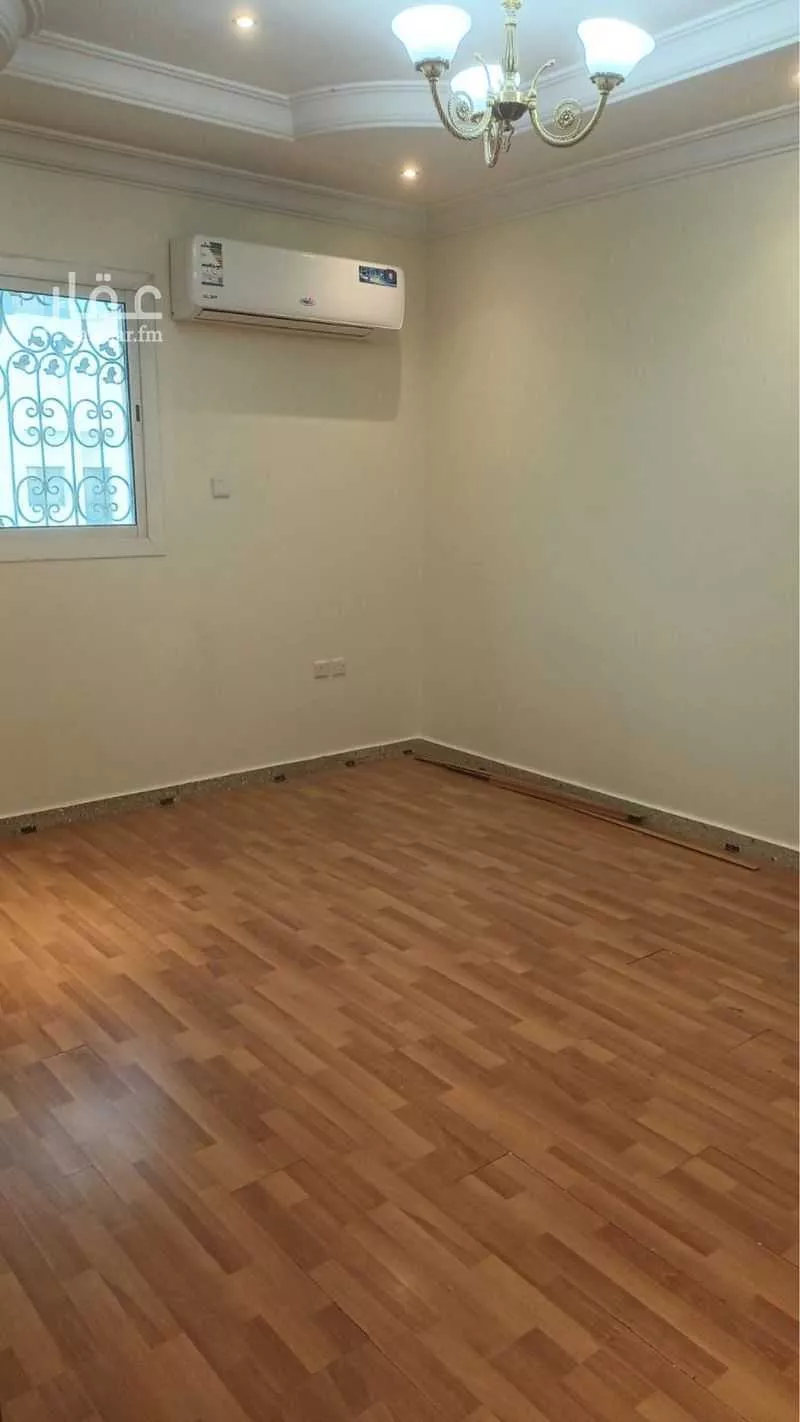 شقة 5 غرف في المروج 3