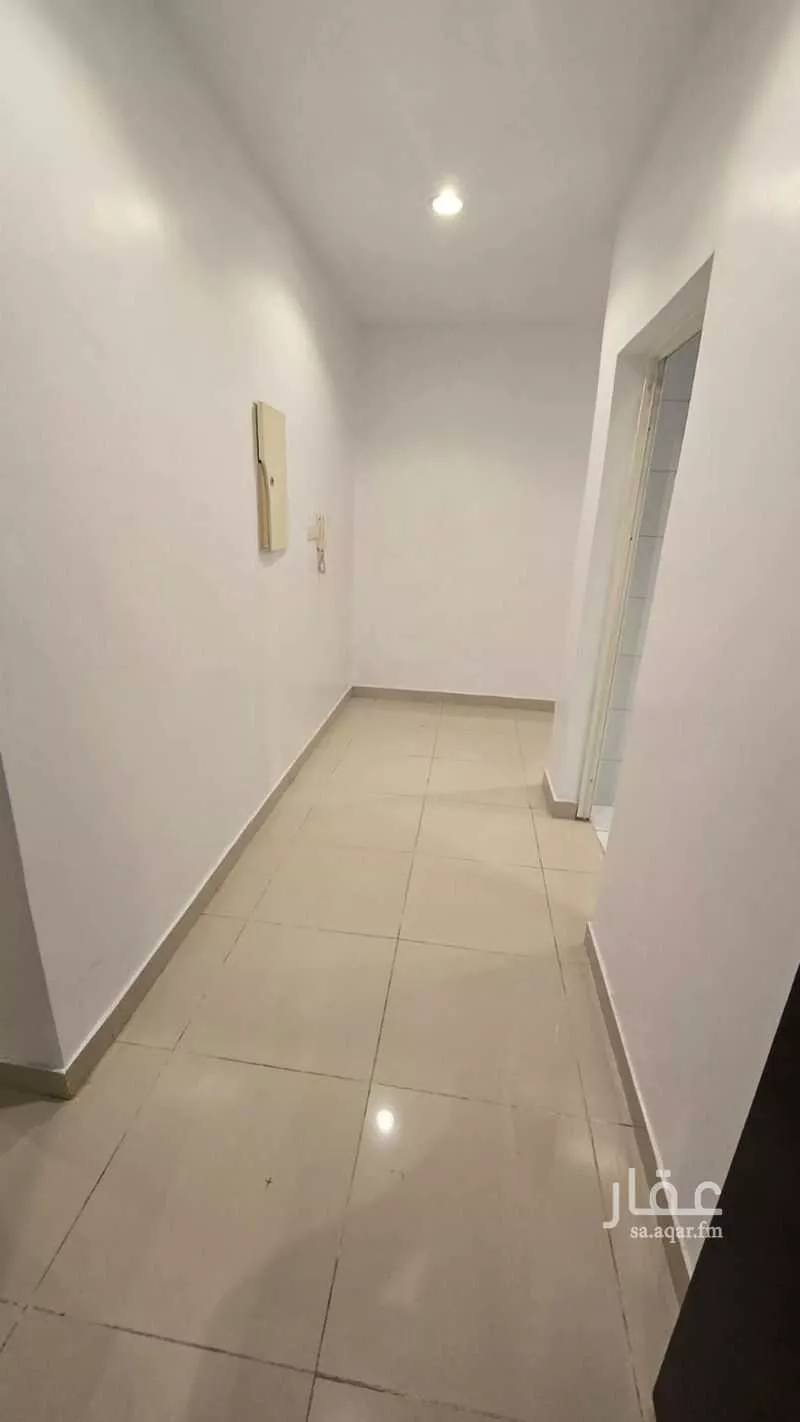 شقة 3 غرف في العارض 10