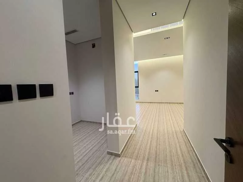 فيلا 5 غرف في النرجس 14