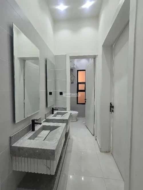 فيلا 6 غرف في العريجاء الغربي 3