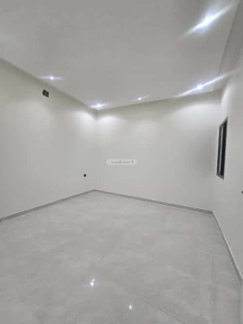 فيلا 6 غرف في العريجاء الغربي 8