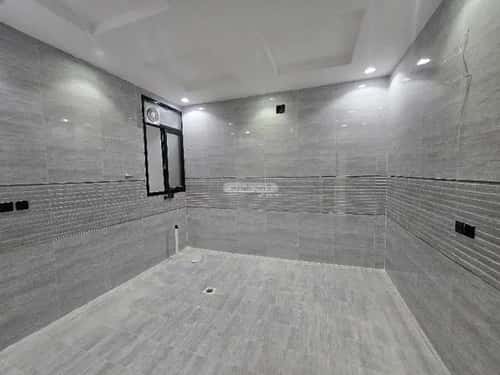3 bedroom floor in Tuwaiq 8