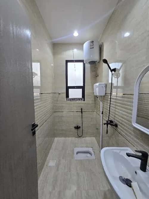 3 bedroom floor in Tuwaiq 10