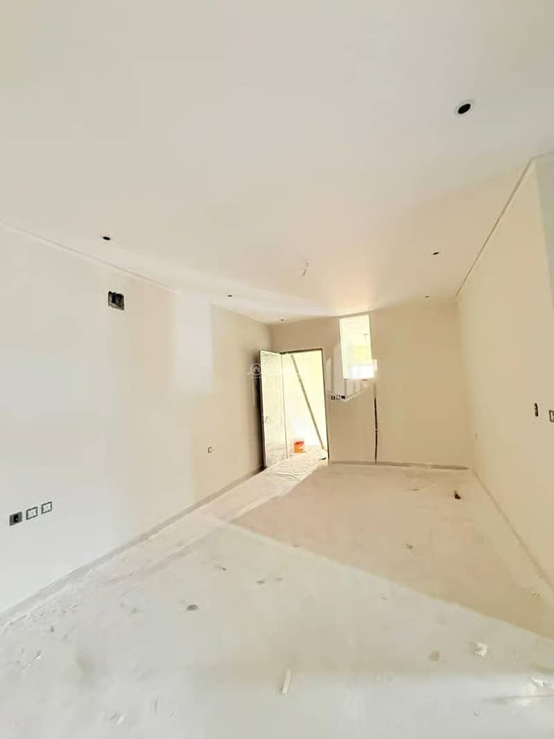 5 bedroom apartment in Al Fursan, Eastern Province 3