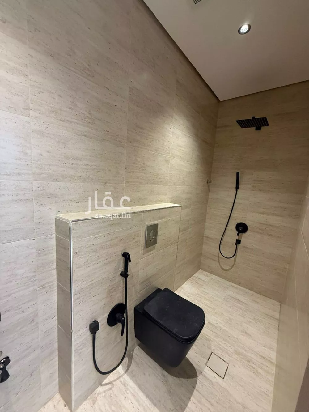 6 bedroom villa in Al Mahdiyyah 25