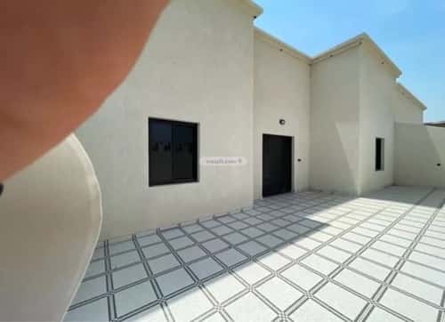 شقة 4 غرف في بطحاء قريش 8