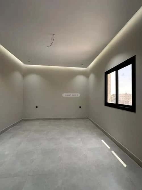 شقة 4 غرف في الروضة 10