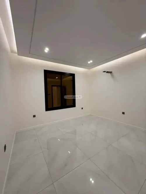 شقة 4 غرف في الزهراء 8