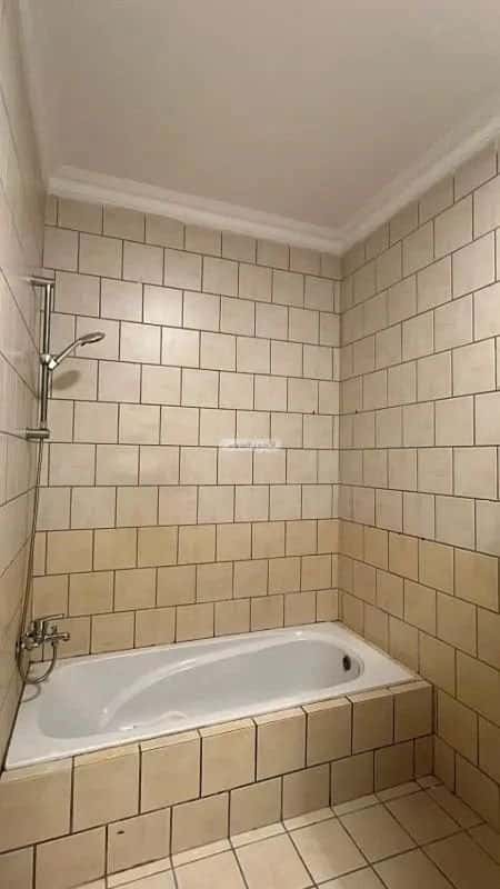 4 bedroom apartment in Al Fardus, Eastern Province 13