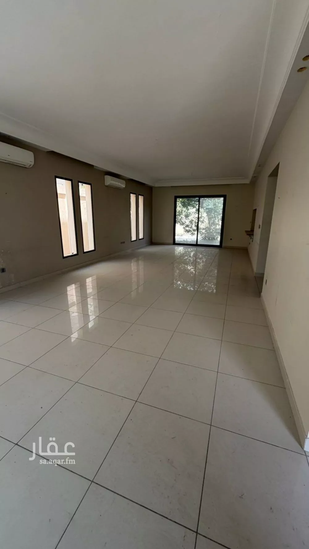 فيلا 4 غرف في الأمواج 5